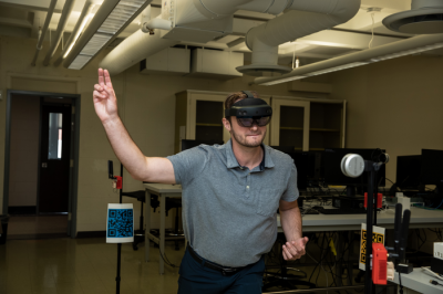 Newswise: Mixed Reality Could Be the Future of High-Tech Coaching in Team Sports